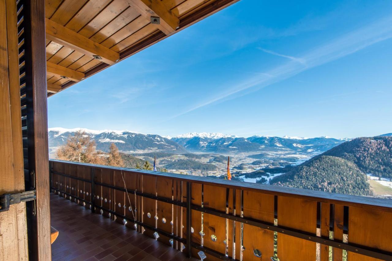 Gasthof Hoerschwang San Lorenzo di Sebato Exterior photo